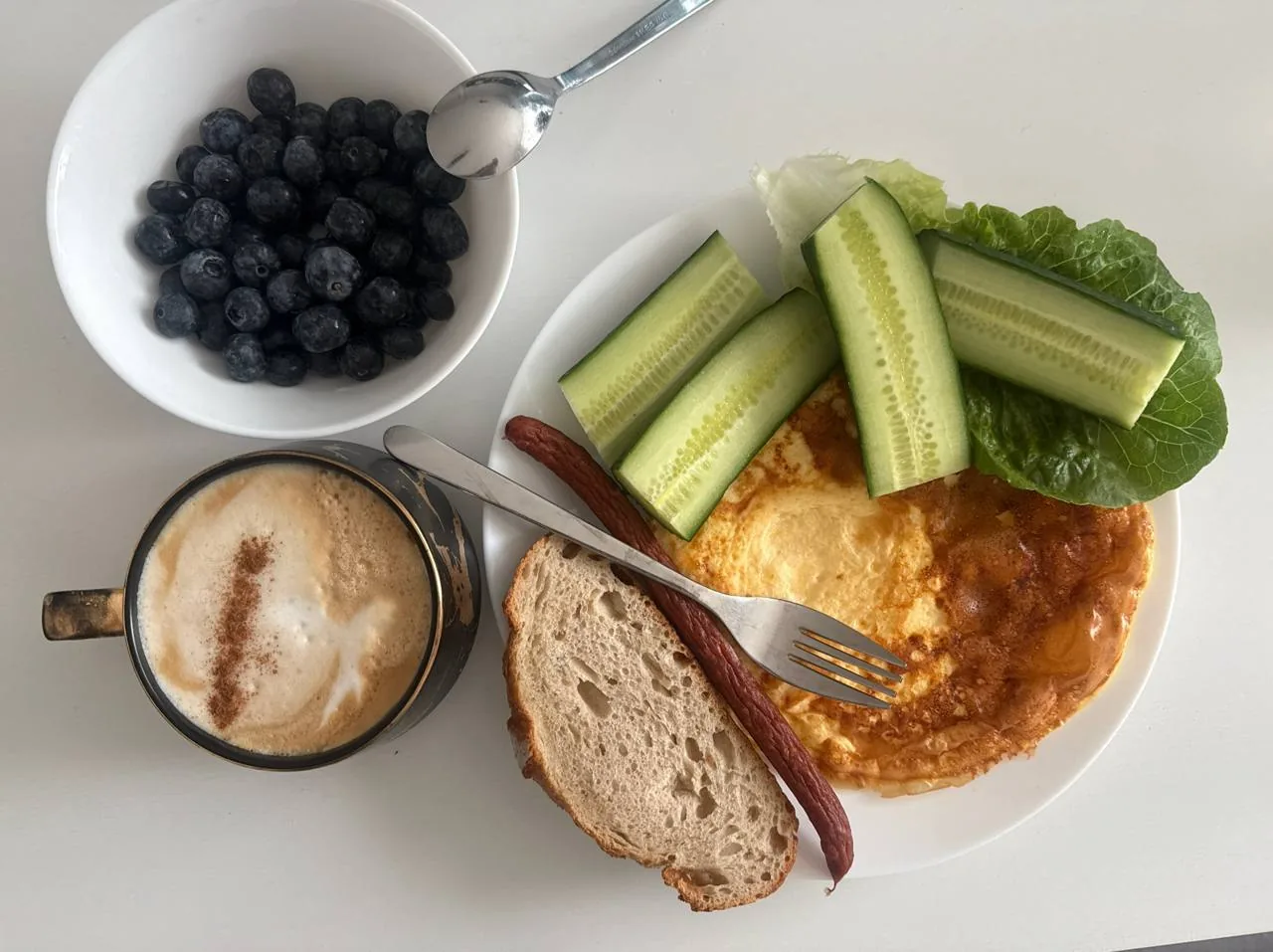 Декоративне фонове зображення для статті про безпечне схуднення на 10 кг